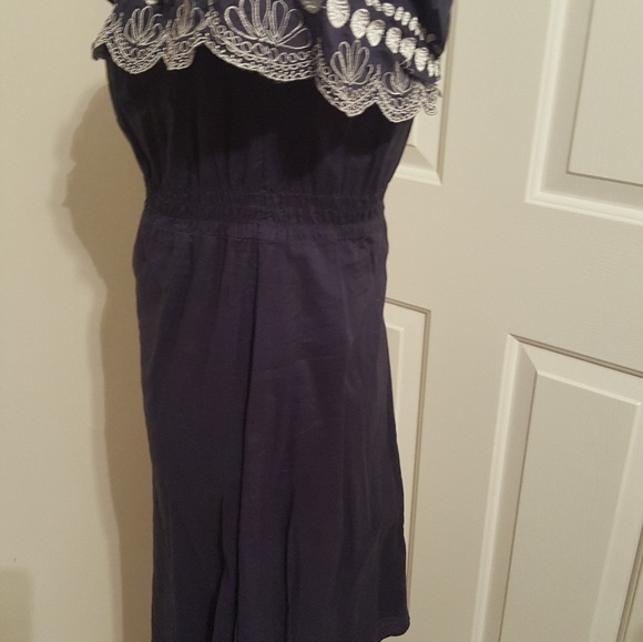 Dress - Picture 4 of 4